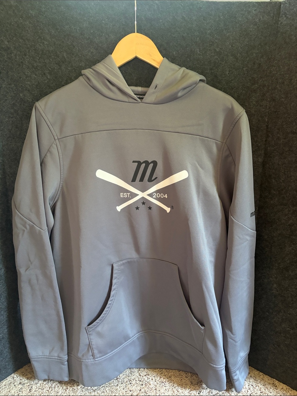 Marucci Men's Gray Pullover Hoodie with Crossed Bats Graphic MEDIUM